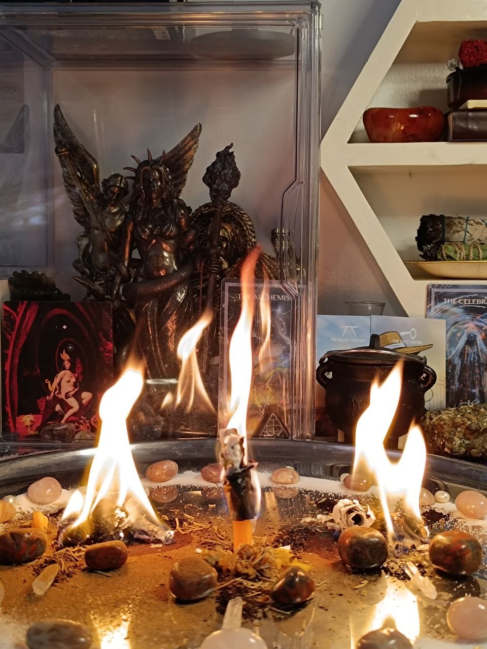 Career and business success ritual burning with stones at the Galerie Rberry altar